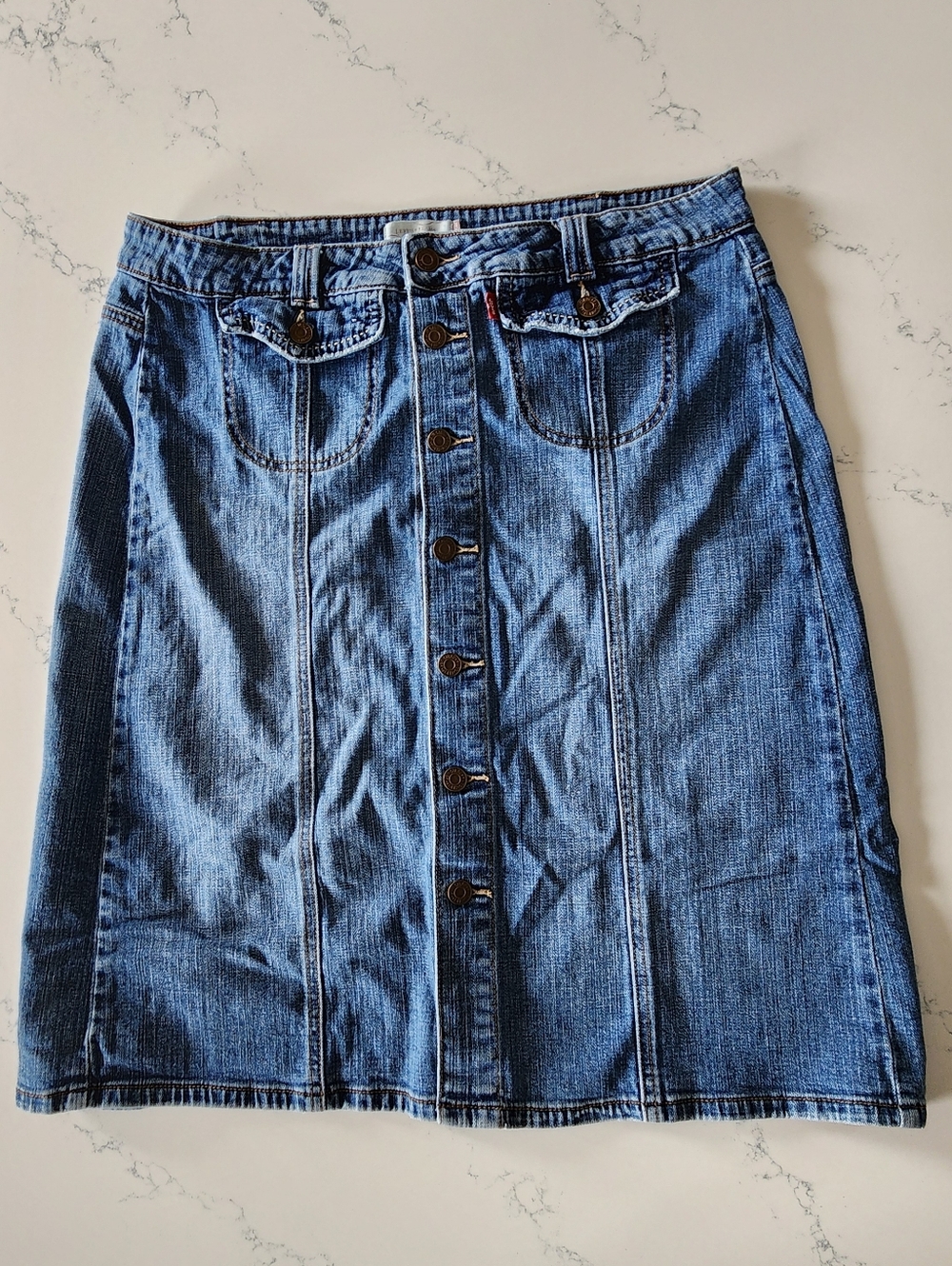 Levi's Mid-Blue Button-Front Denim Skirt